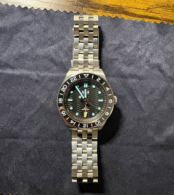 PHOIBOS Automatic 200m GMT Diver 42mm Black Dial Steel Bracelet Box Papers
