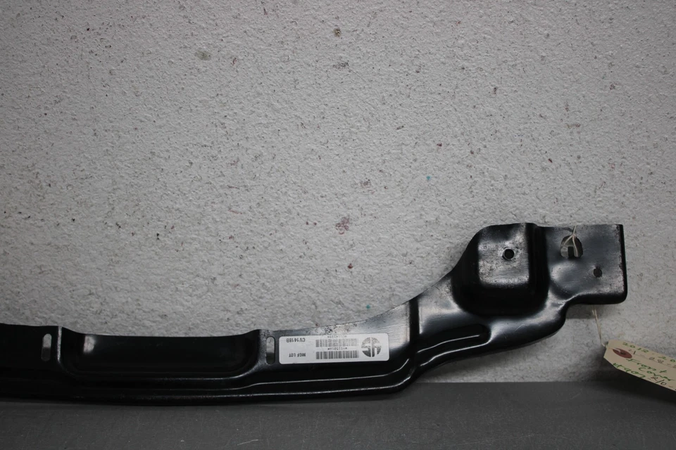 2012 2016 CHEVROLET SONIC FRONT CENTER BUMPER COVER SUPPORT Foto 3 de 4