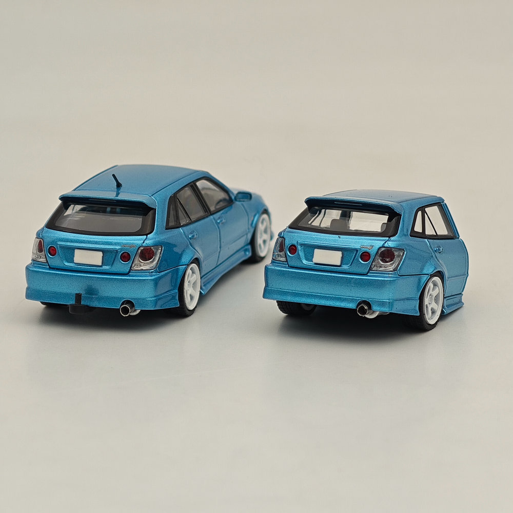Mortal 2025 HEC 1/64 Diecast Toyota Altezza Gita Lexus IS200 Comes