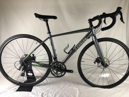 2016 Trek 720 Disc Road Bike SIZE 52cm 