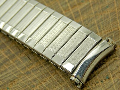 Speidel USA Pre-Owned Vintage Stainless Steel 15mm-18mm Expansion Watch Band