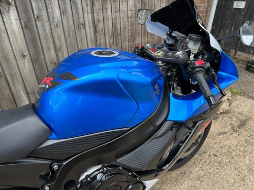 2014 Suzuki GSXR600 L4 - Picture 8 of 17