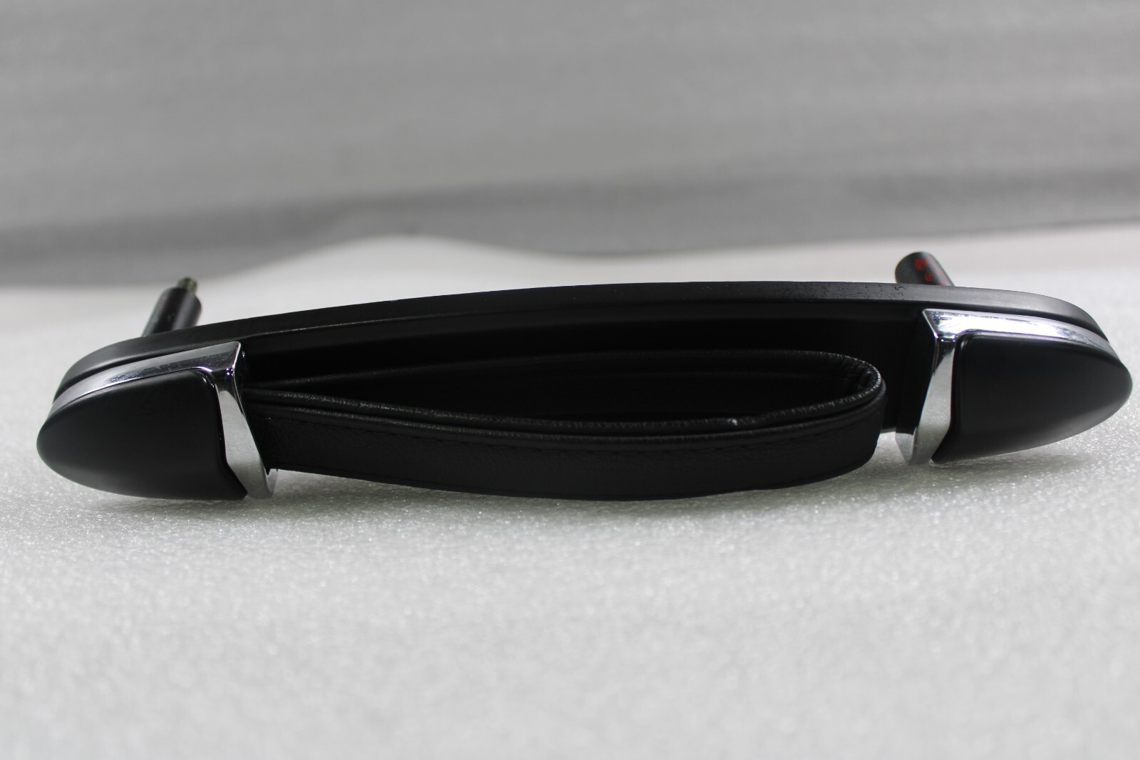 Maserati Quattroporte, RH, Right, Front Grab Handle, Blk, Used, P/N 67983800
