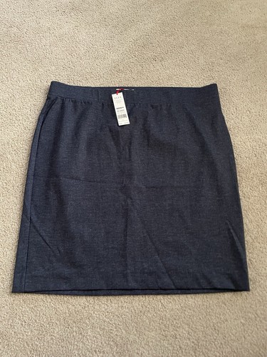 NWT Elle Women’s XXL navy blue Pull On Pencil Skirt