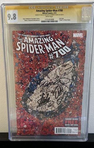Amazing Spider-Man #700 - Marvel Comics CGC 9.8 SIGNIERT x3 Stan Lee, Ramos, Slott