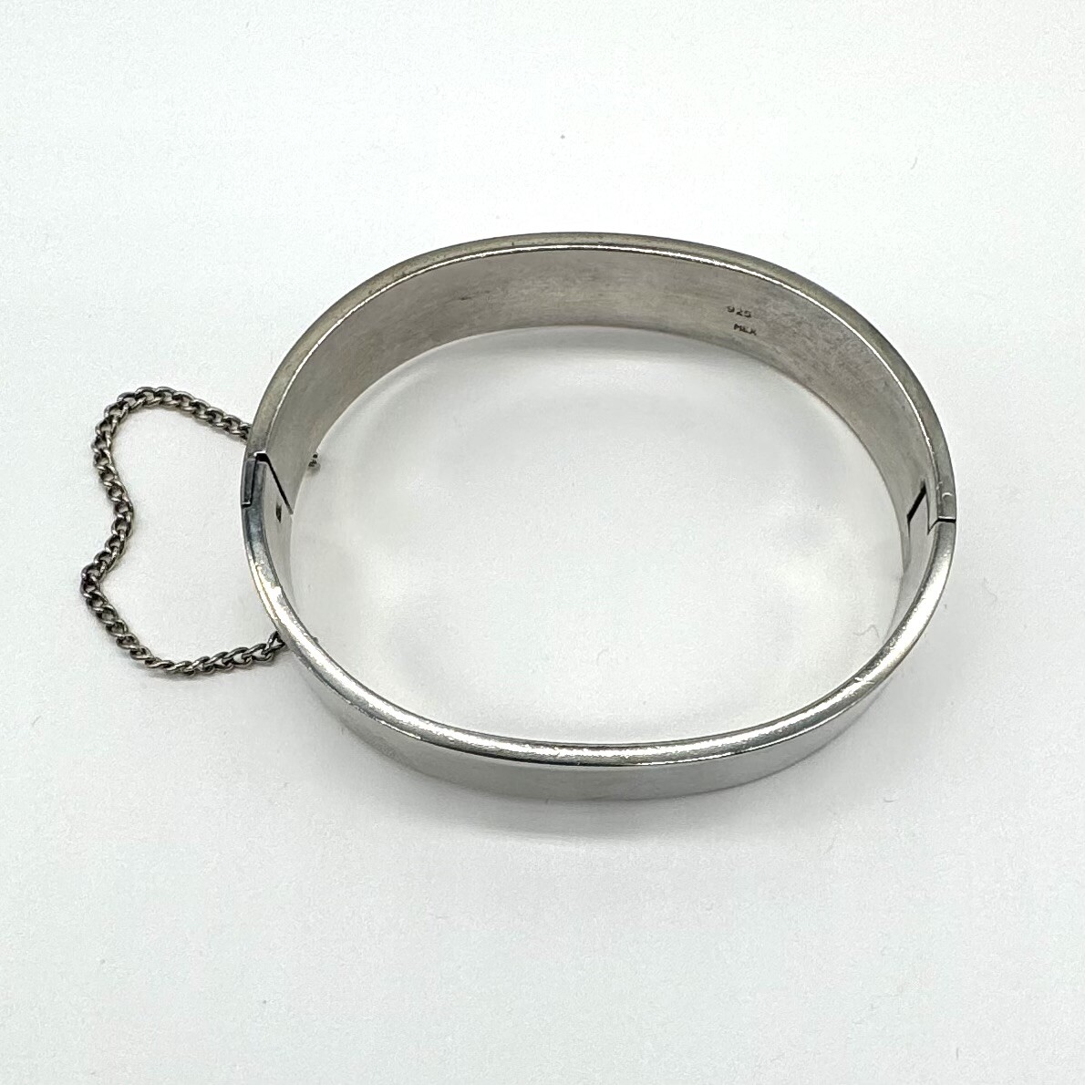 Heavy Sterling Silver 15mm Solid Oval Hinged Bang… - image 3