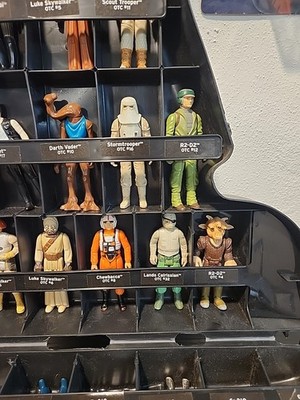 Lot Of 20 Vintage Star Wars Action Figures w/ Darth Vader Carrying