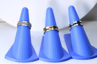 Three Rings Mix with Single Displays Included New
