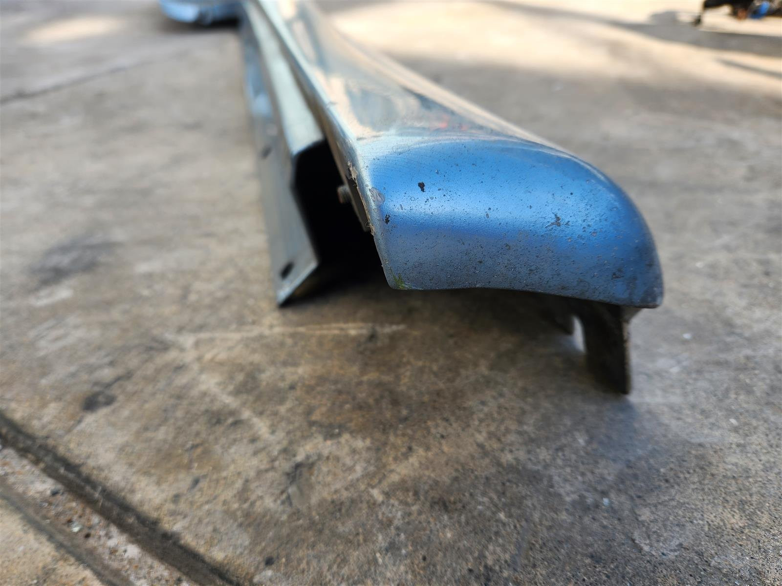 2000-2005 Ferrari 360 Driver Side Lower Skirt Rocker Molding
