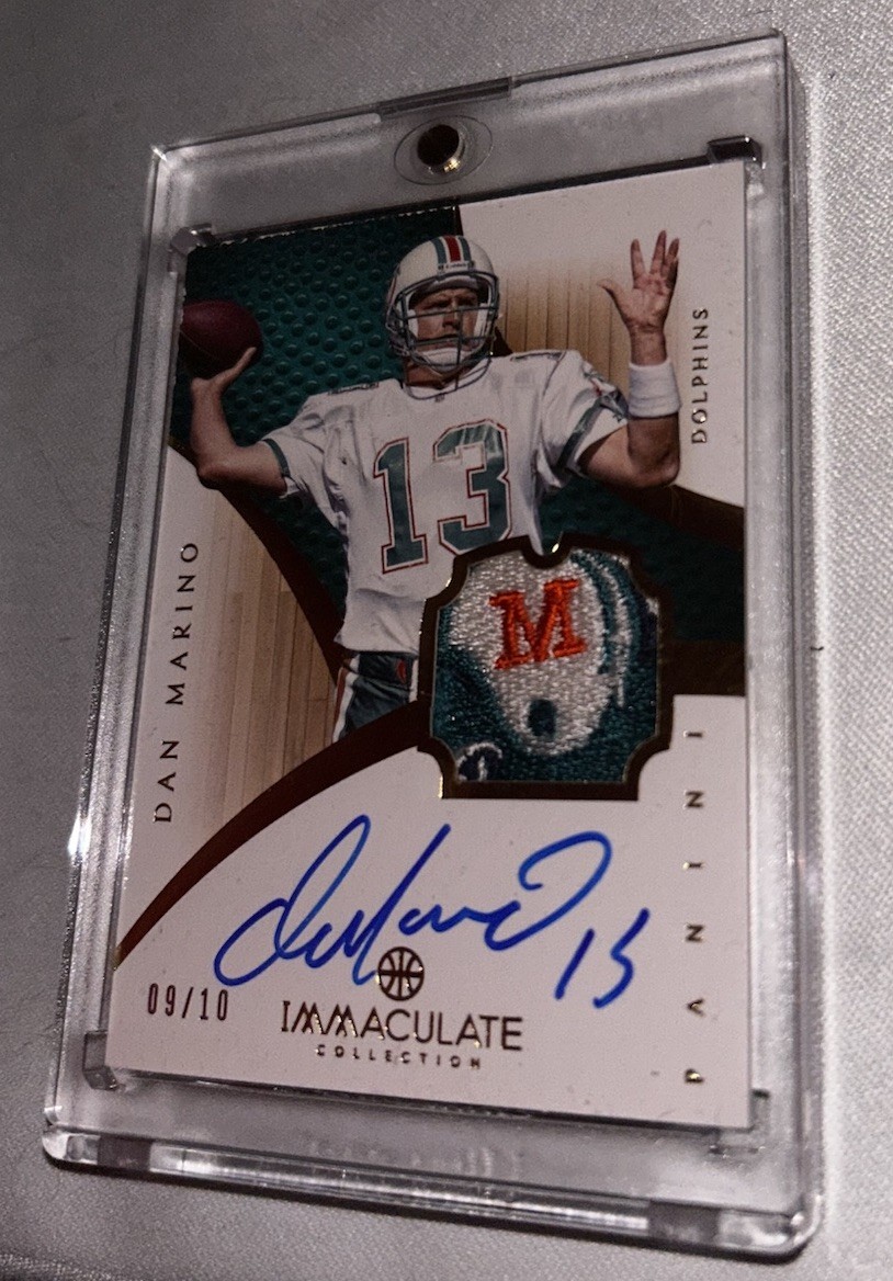 DAN MARINO DOLPHINS GAME USED LOGO PATCH IMMACULATE ON CARD AUTO SP #’d 9/10 !