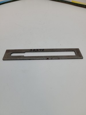 OEM NOS Briggs & Stratton / Snapper Clutch Link Guide 32370 / 7032370YP