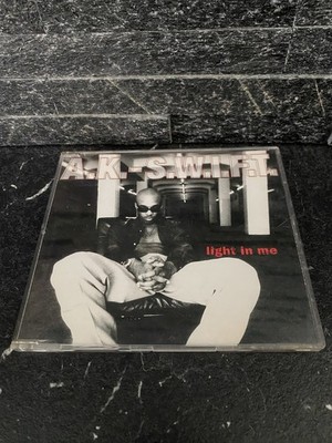 A.K.-S.W.I.F.T. - LIGHT IN ME (1997 Maxi CD) AK Swift Booya Euro Rap Hip Hop Mix