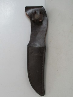 LEATHER OLSEN BELT KNIFE SHEATH ONLY FITS A 5 1/2" FIXED BLADE