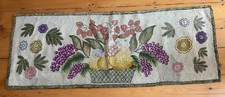 Tapis de coureur ancien crochet floral