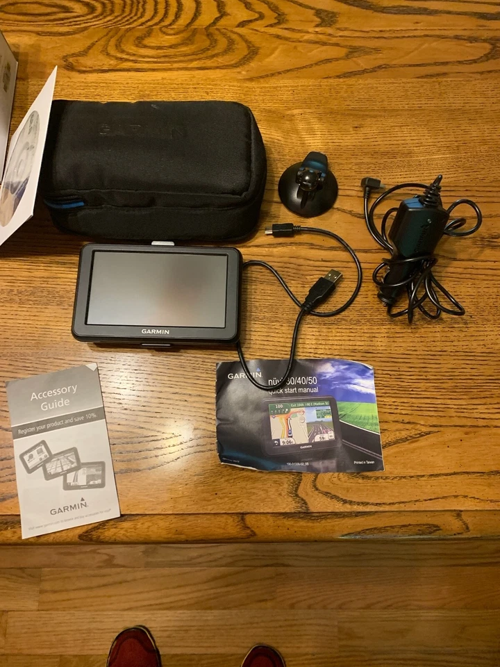 Garmin Nuvi 30/40/50 GPS System With Factory Manual & Storage Zipper Pouch FREE! - Image 4 of 4
