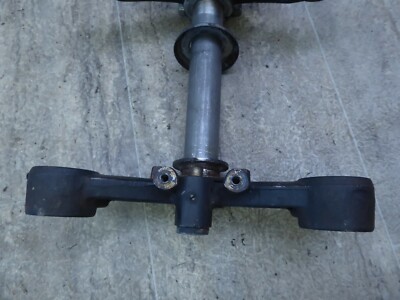 1976 Kawasaki KZ400 Twin K327-1) triple tree steering stem clamp