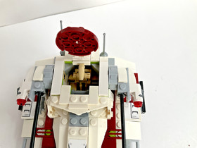 LEGO Star Wars: Republic Fighter Tank 75182 with manuals  & 2 battle droids