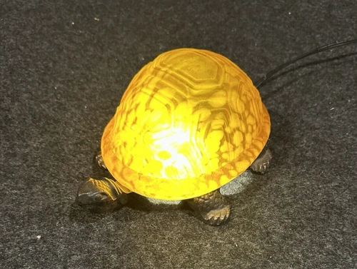 Vintage "Tiffany Style" Frosted Amber Glass Shell Turtle Table Lamp Night Light
