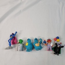 Vintage LOT of 6 SESAME STREET Figures Cookie Monster Oscar Super Grover Ernie