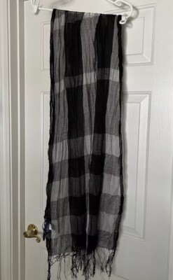 Pre-owned 77  x 22  Scarf - Black Gray Plaid w/ Tassels - Miley Cyrus Max Azria