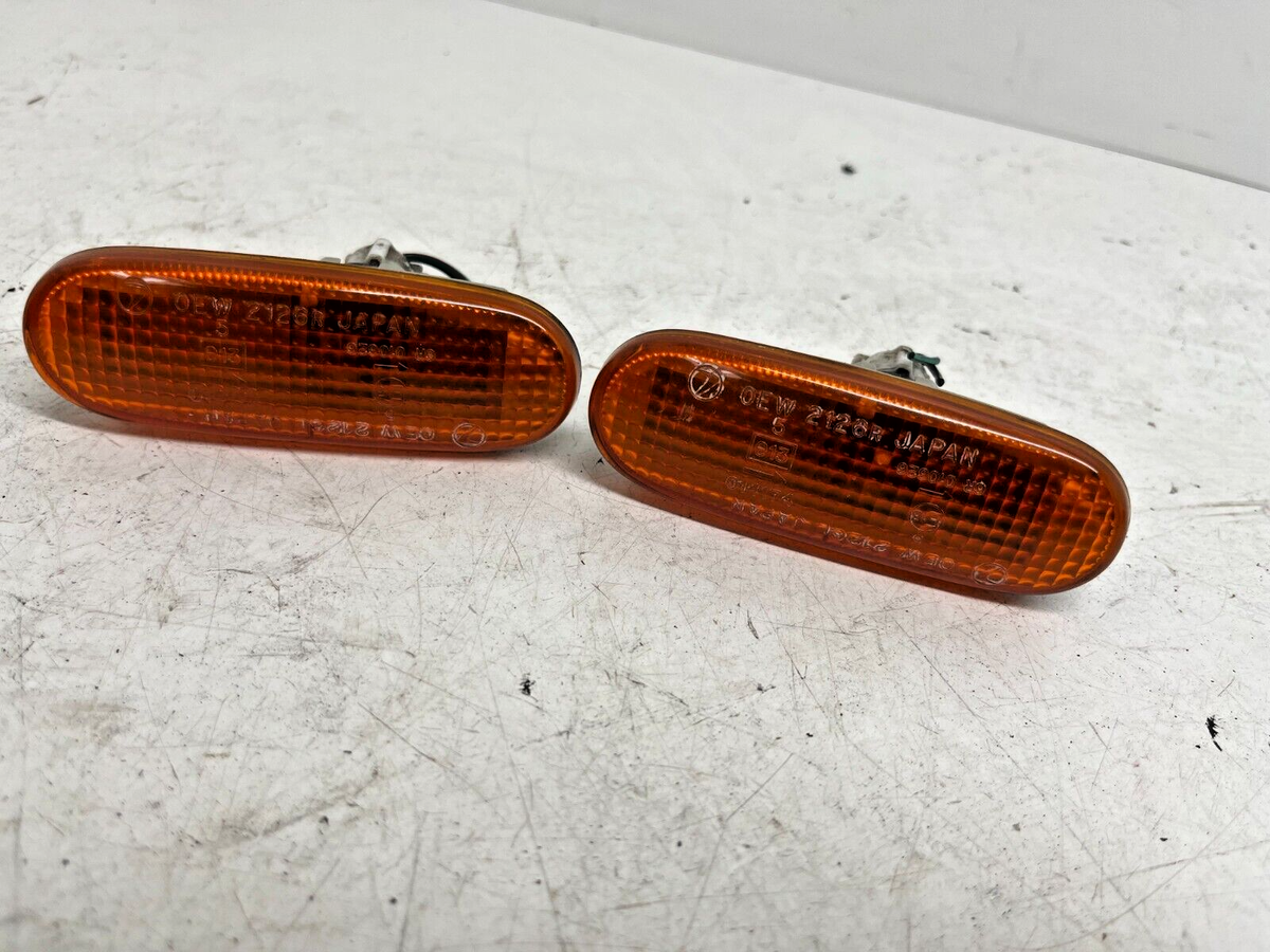 JDM SUBARU ALCYONE SVX FRONT FENDER SIDE AMBER WINKER TURN SIGNAL
