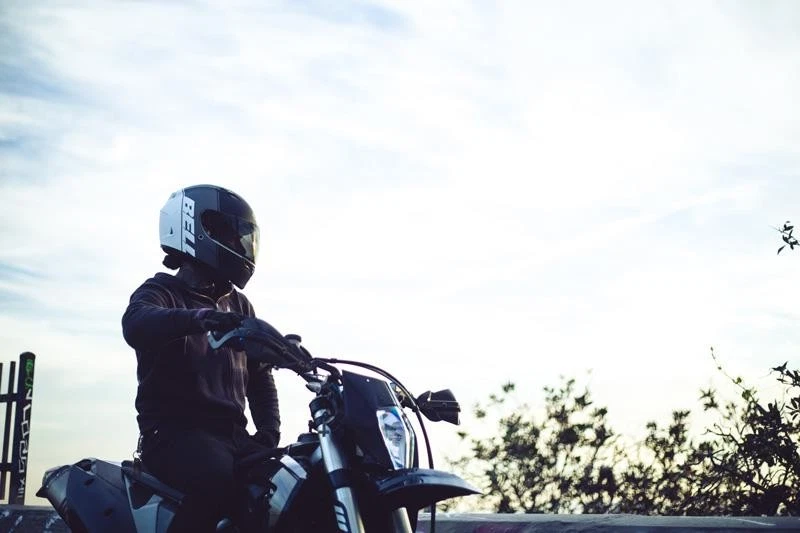 Casco Bell Qualifier cara completa altavoz bolsillos protector transparente DOT ECE XS-3XL Foto 4 de 4