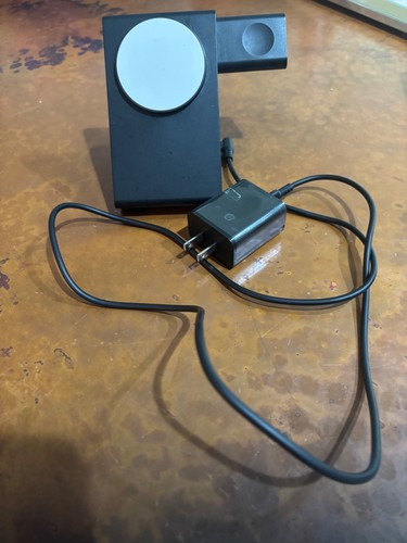 Travel Foldable 3-1 Wireless Charger Magsafe iPhone apple watch air pods used