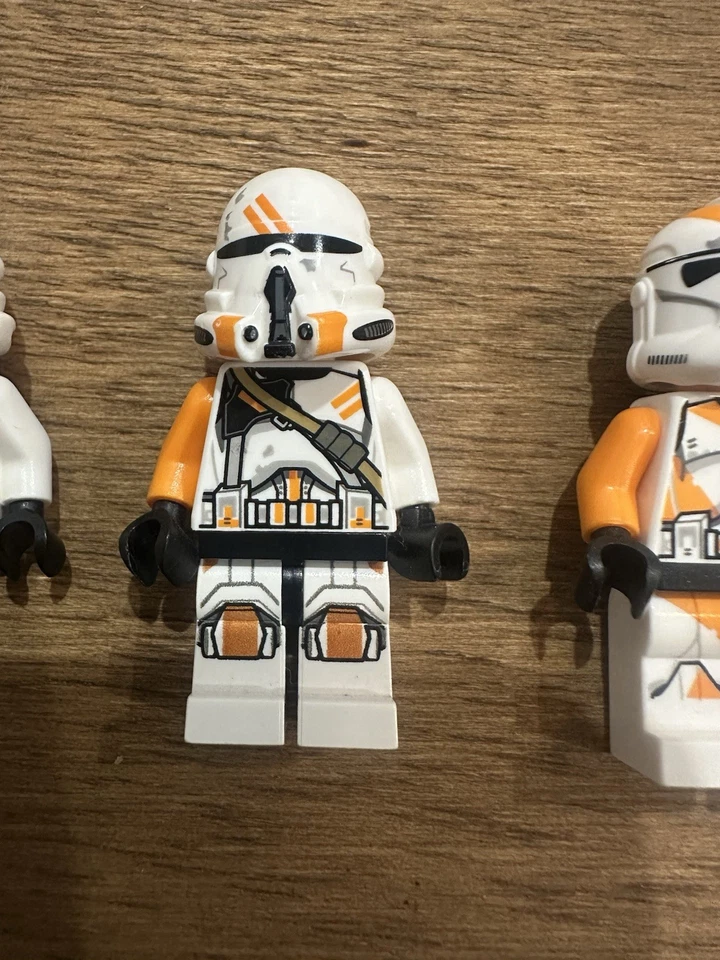 Lego Star Wars 212th Lot Stormtroopers Figures Orange - Image 3 of 4