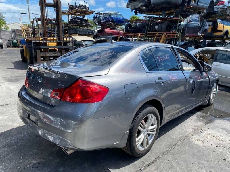 Pedal de acelerador con sensor TPS 2015 Infiniti Q40 sedán Foto 4 de 4