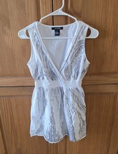 Karen Kane Top Womens M White Sleeveless Cotton V Neck Tunic With Silver Sequins