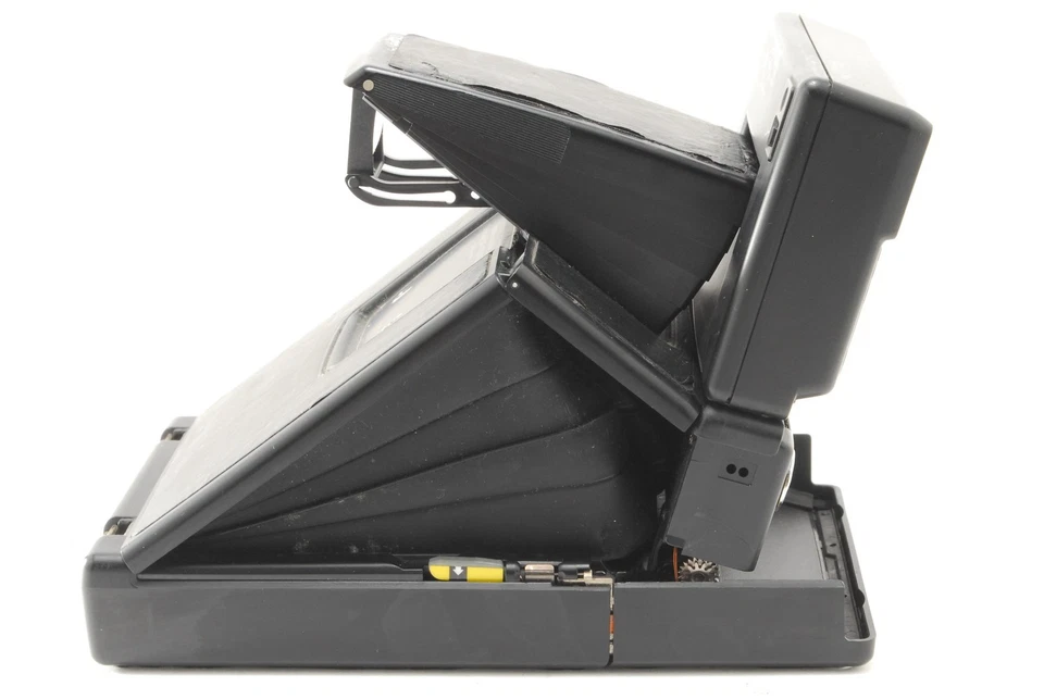 *NEAR MINT* Polaroid SLR 690 Instant Film Camera From Japan - Image 3 of 4