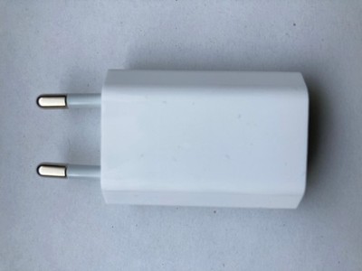 Apple Power Adapter Netzteil Eurostecker 5 Watt USB A2118 EMC3553