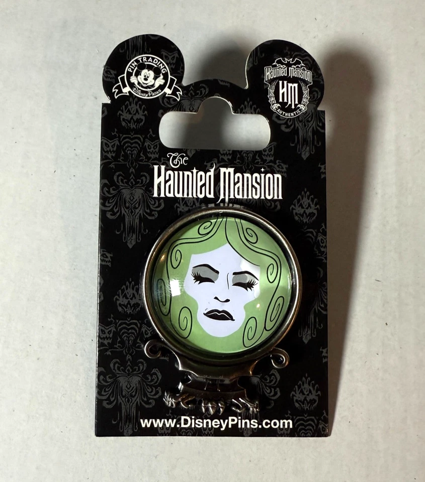 Conjunto de 4 Pinos Disney Haunted Mansion - Madame Leota/Anel de Noiva/Caixa de Chapéu Fantasma/Morcego - Imagem 3 de 4