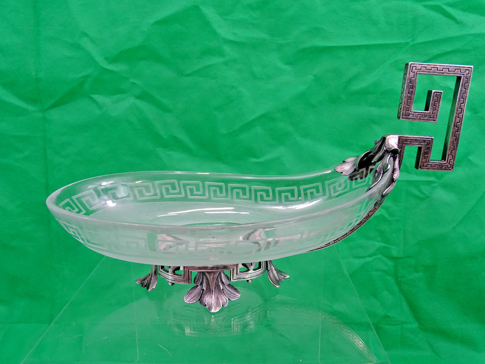 EXCEPTIONAL QUALITY ANTIQUE FRENCH STERLING SILVER / FROSTED GLASS CANDY DISH