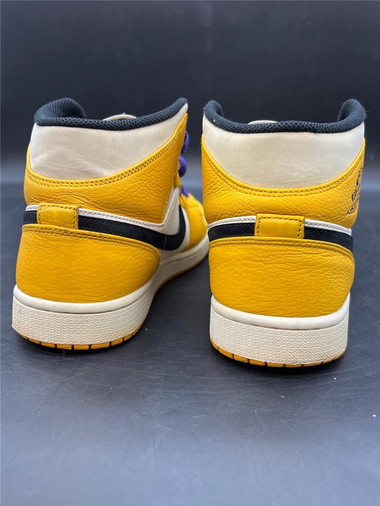 Air Jordan 1 Mid SE Lakers 852542-700 Men display picture 1