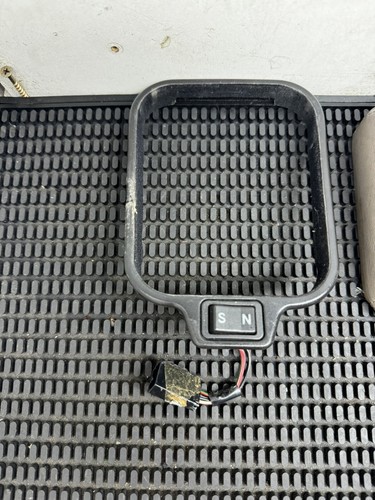 1995-1997 JAGUAR XJ6 X300 GENUINE TRANSMISSION SHIFTER SURROUND TRIM SET OEM - Picture 3 of 8
