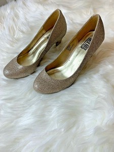 gold three inch heels