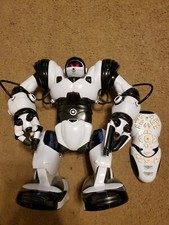 WowWee Robosapian Robotic 14" Interactive Toy Robot Humanoid with Remote 24514EL