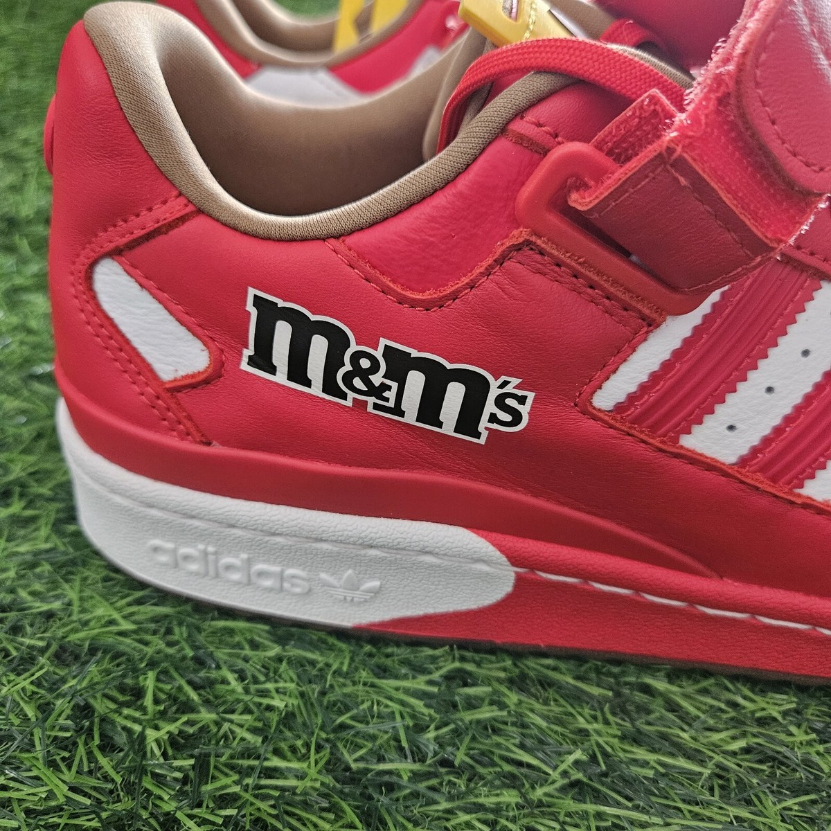 Adidas M&M's X Forum Low '84 Shoes Men's SIze 9.5 Red, White