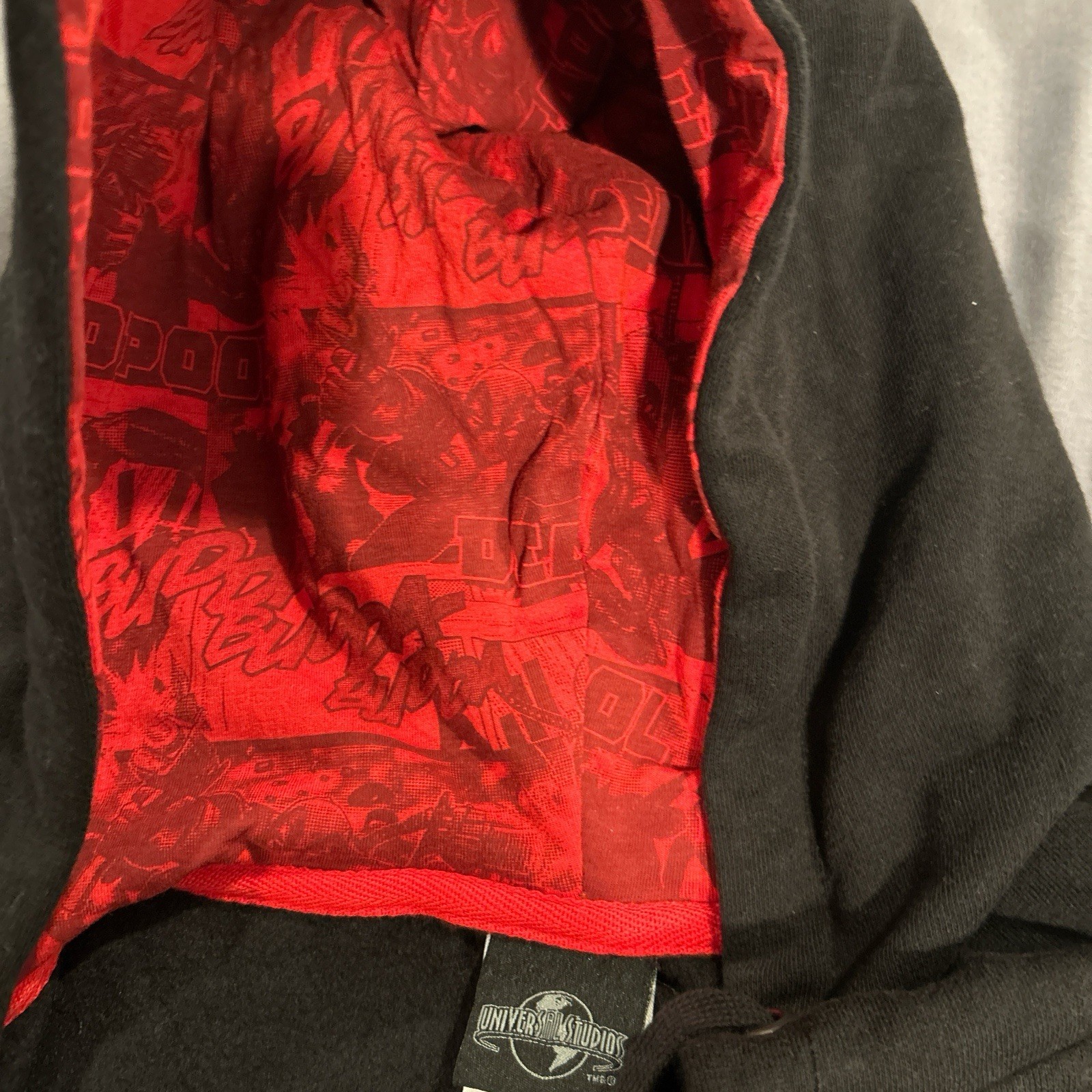 Universal Studios Deadpool Embroidered Zip-up (La… - image 3