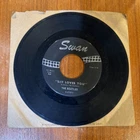 The Beatles 45 RPM Record "She Loves you"/I'll Get You S-4152-S Swan Record