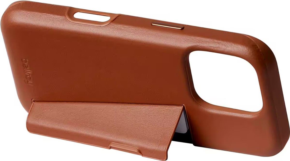ベルロイ iPhone16pro phone case 3 card 新品 Amazon.com: Bellroy Phone Case – 3 Card for iPhone 16 Pro