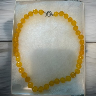 Beautiful Neckless Handcrafted Design