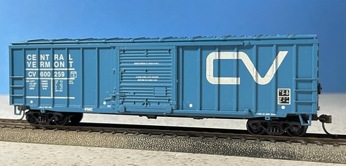 Central Vermont CV-600259 FMC 50' vagón de carga acanalado (50 k Leasing Co.) Athearn HO C-6 | Condition: Used