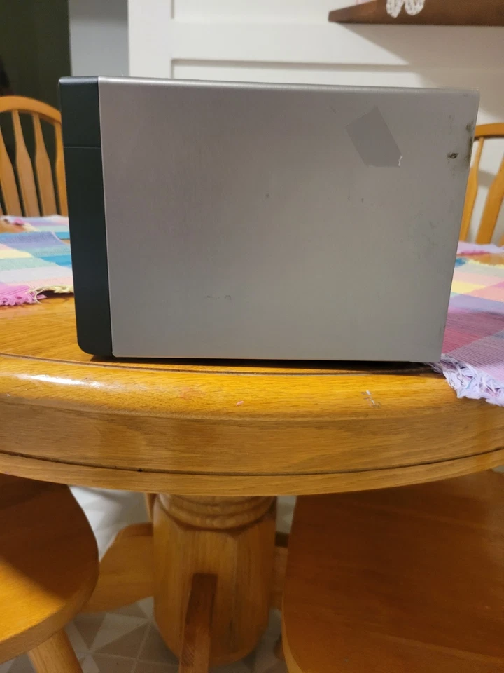 QNAP TS-269 Pro NAS with power adapter - Image 4 of 4