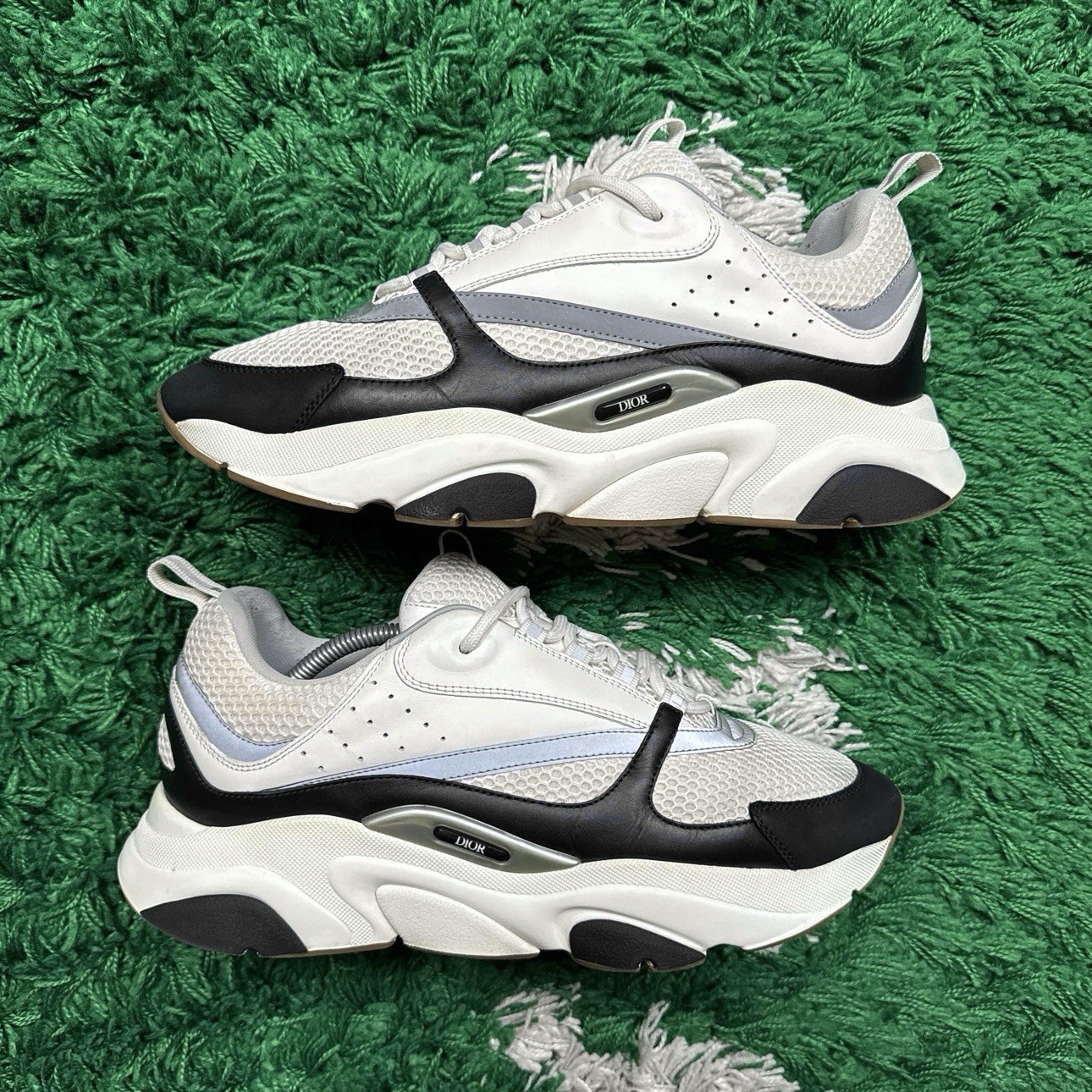 Size 13 - Dior B22 White Black Gum - Clean (46)