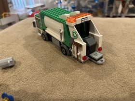 LEGO City- 4432 &ldquo;Garbage Truck&rdquo; Complete w/ Instructions-Free Shipping!