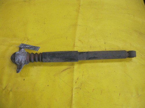 VW Golf 5,                       Stoßdämpfer Hinterachse, siehe Bild,