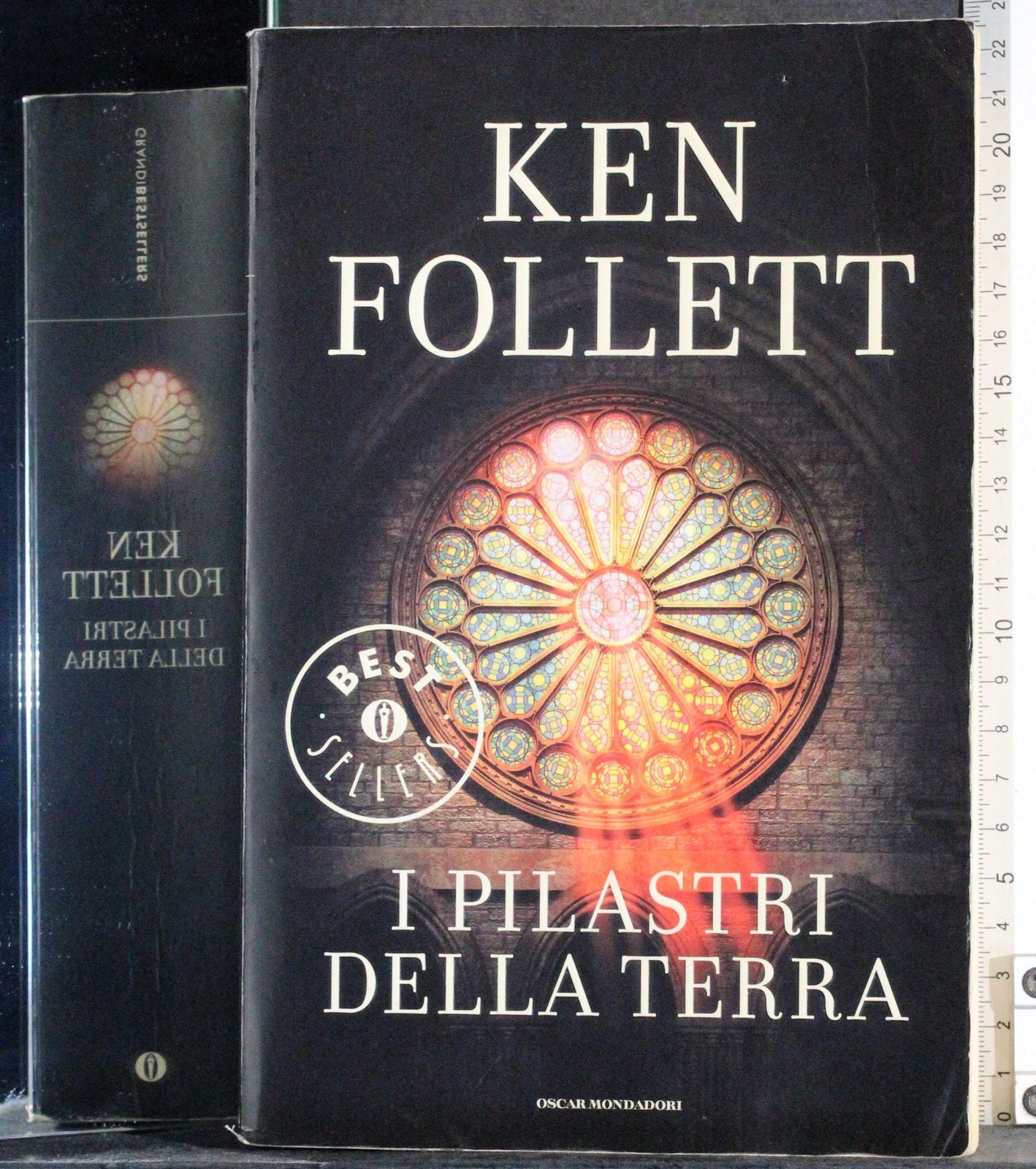 OSCAR. I PILASTRI DELLA TERRA. KEN FOLLETT. MONDADORI.