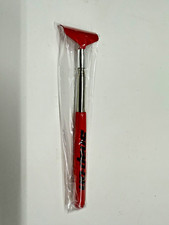 Snap on back scratcher